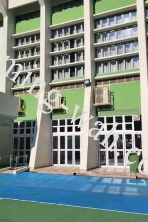 MW-009  地下雨天操場加摺疊門工程