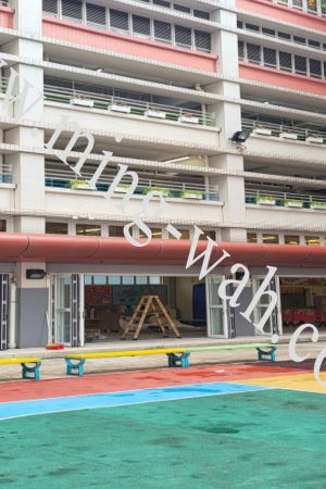 MW-010  地下雨天操場加摺疊門工程