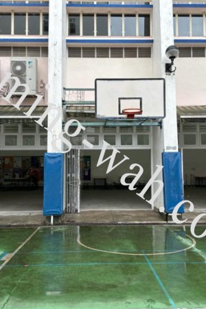 MW-011  雨天操場更換摺疊門