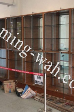 MW-050  仿木紋獎杯櫃