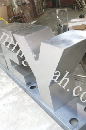 MW-101  不銹鋼企身種地招牌字