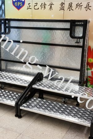 MW-109  鉛水鐵摺疊企臺及梯級